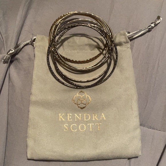 Kendra Scott Stackable Bracelet Set of 8 w bag - Picture 9 of 10